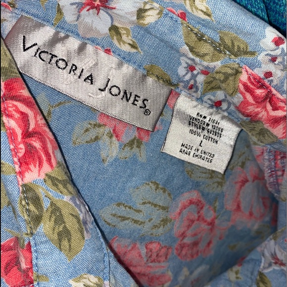 Rose print button down - Picture 6 of 7